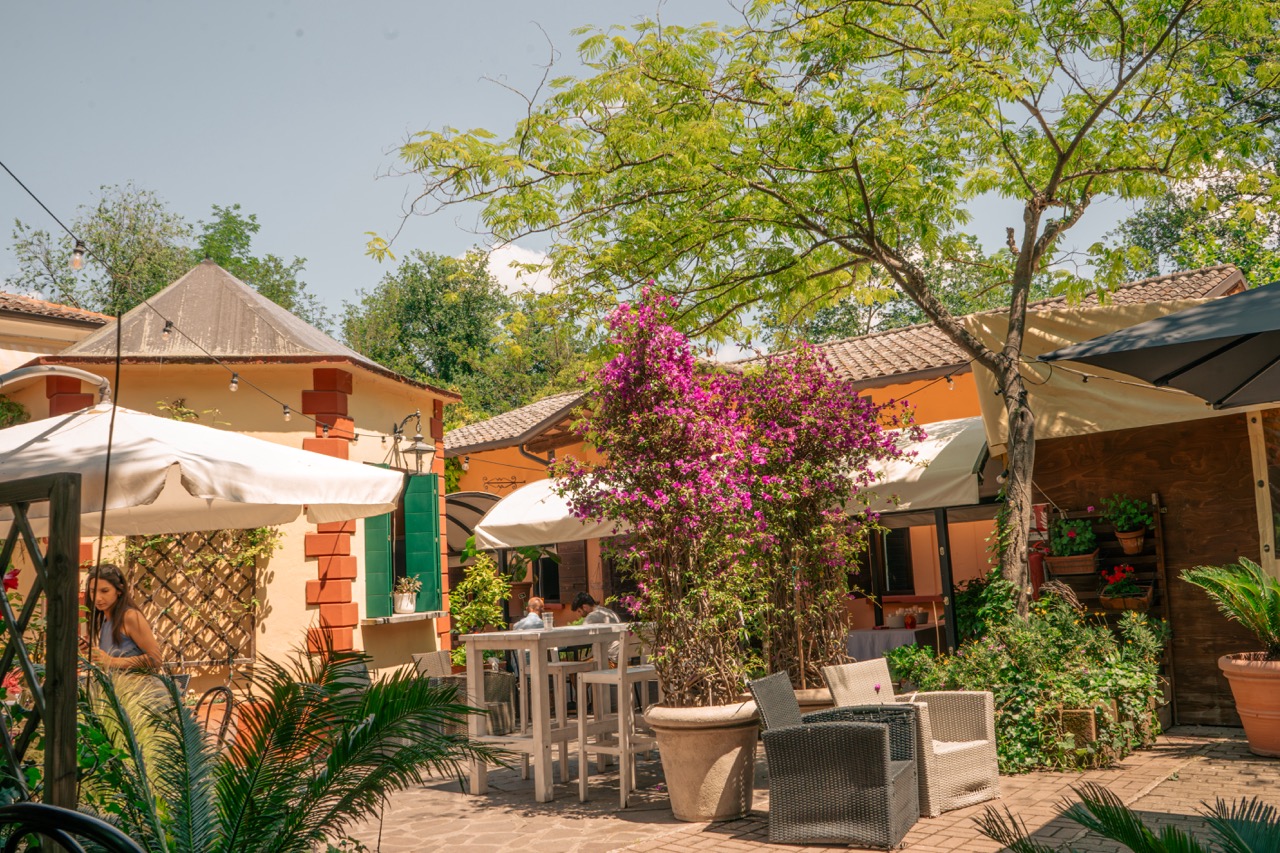 Esterno Ristorante Felloniche