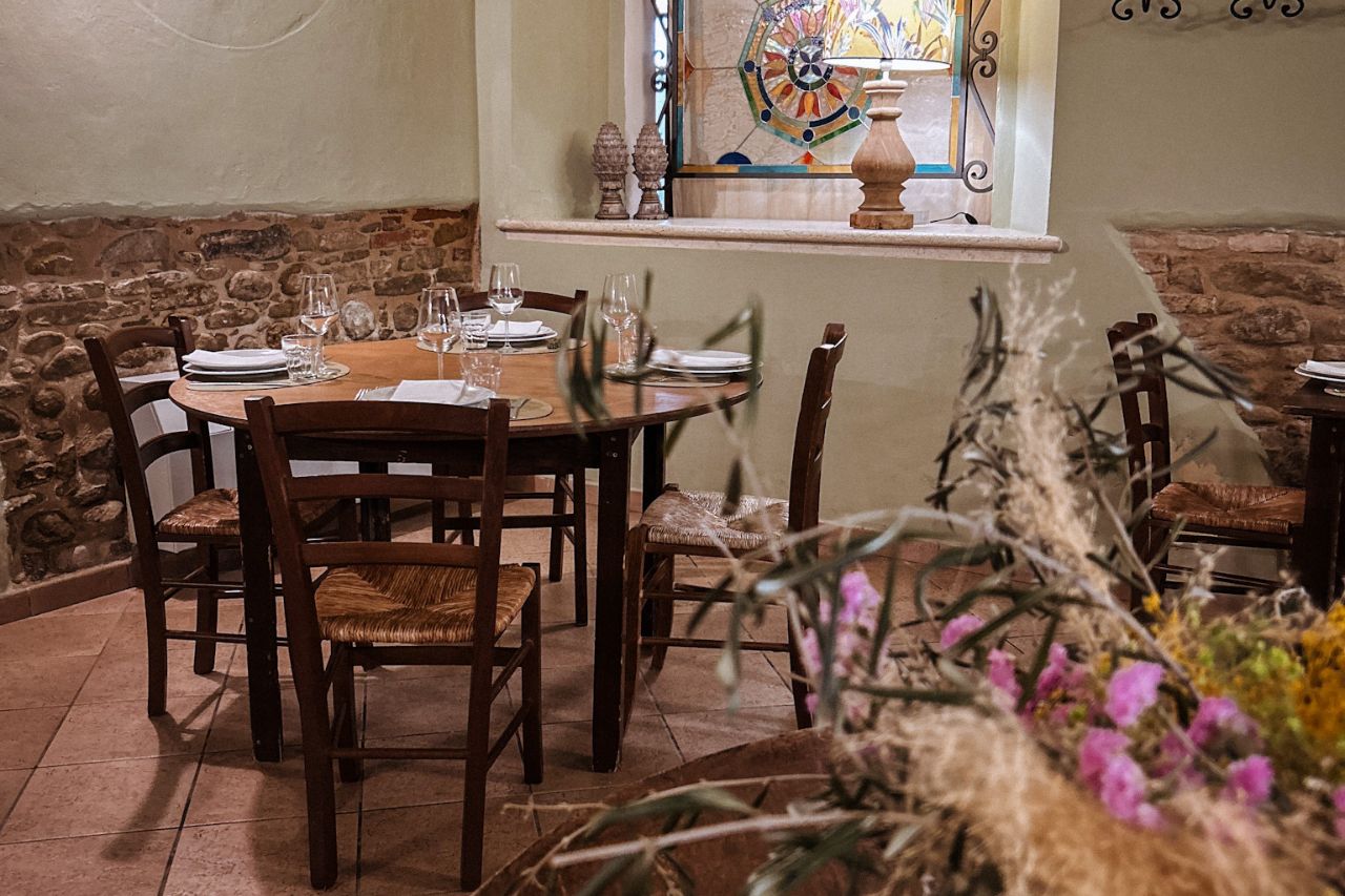 Interno Ristorante Felloniche